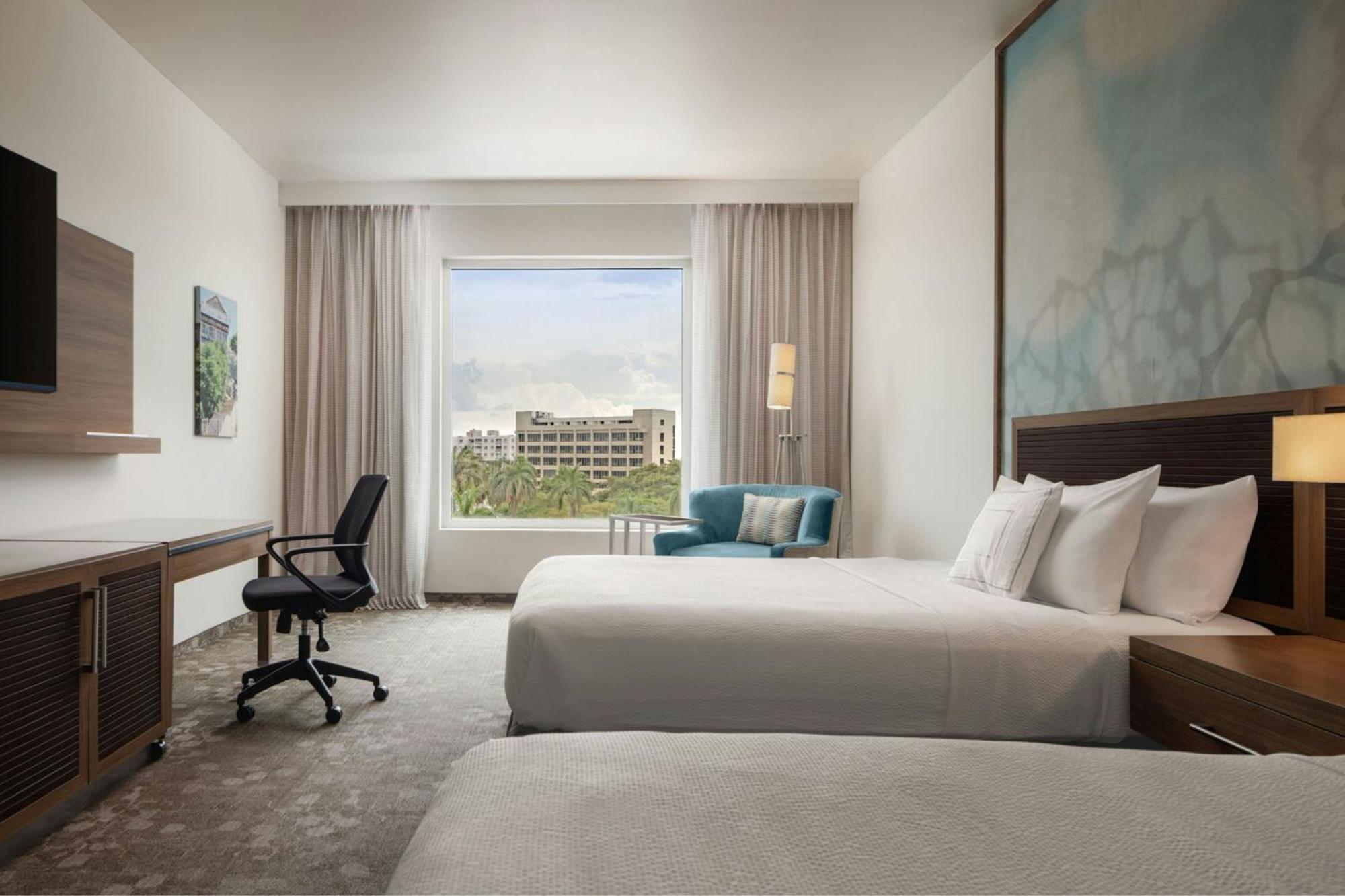 מלון Courtyard By Marriott Kingston, Jamaica מראה חיצוני תמונה